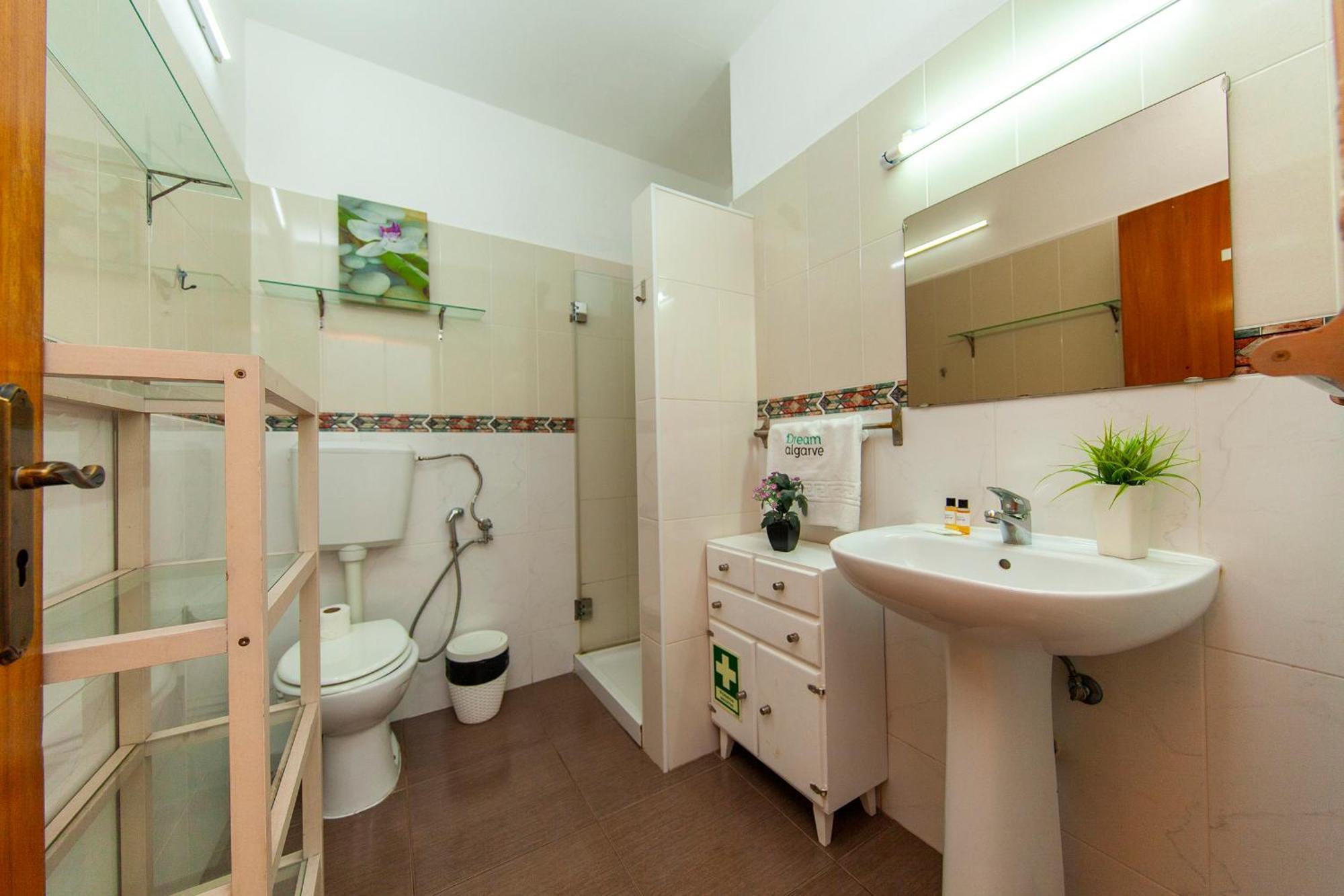 B22 - Rising Sun 2 Bed Flat Apartment Lagos Exterior photo