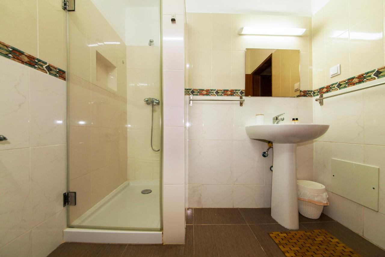 B22 - Rising Sun 2 Bed Flat Apartment Lagos Exterior photo